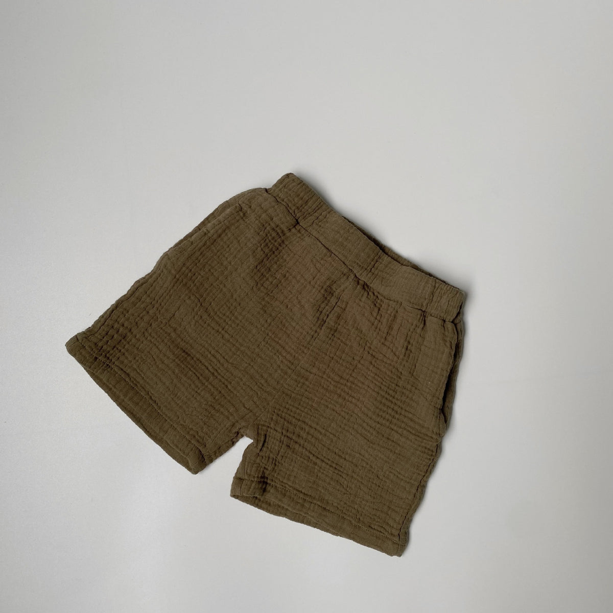 Cotton yarn side pocket shorts