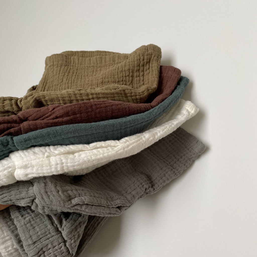 Cotton yarn side pocket shorts