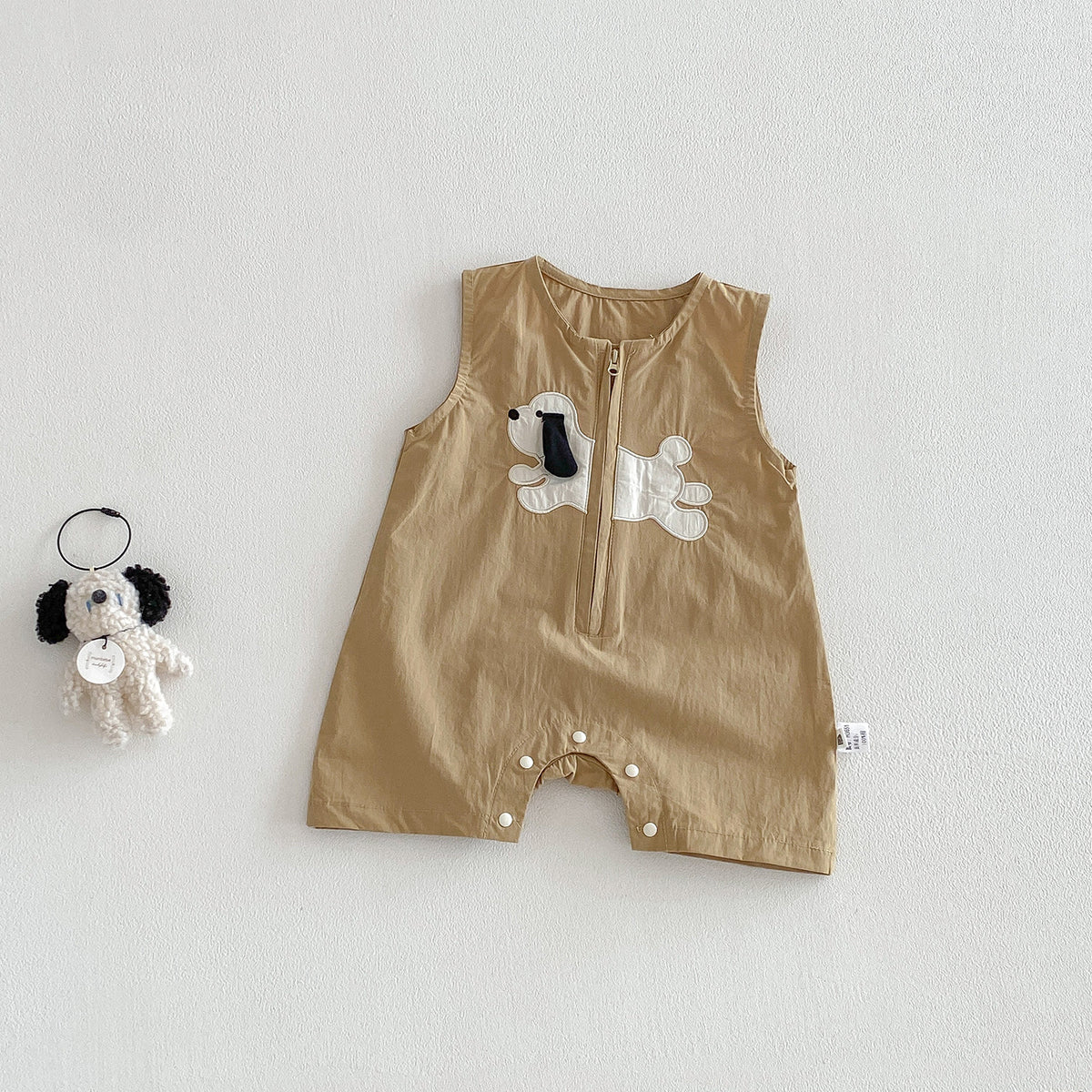 Cute Cartoon Sleeveless Romper for Babies Summer Casual Baby Outfit with Open Crotch Design
