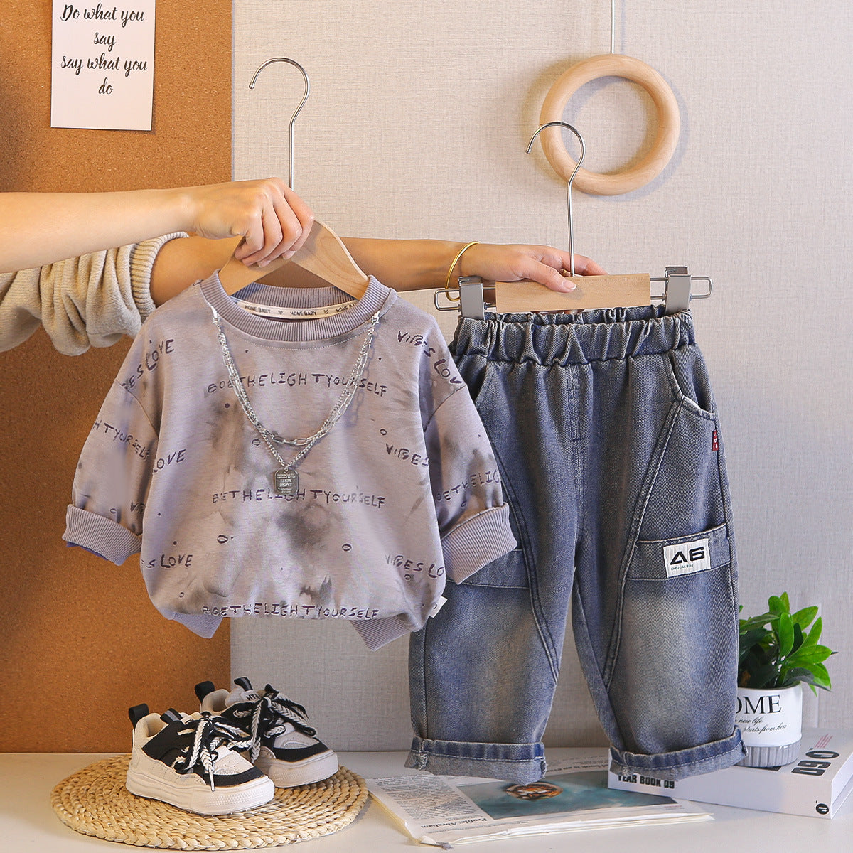 Letter hoodie long sleeved two-piece set for babies and children