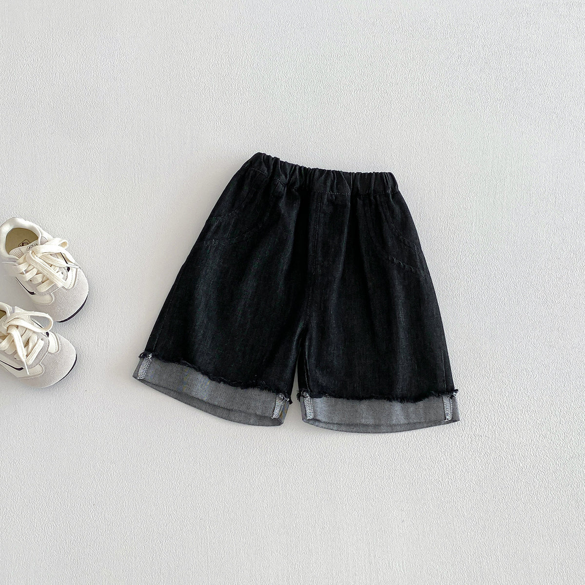 Floral sleeveless shirt set for babies, trendy summer outfit with top and shorts two-piece set