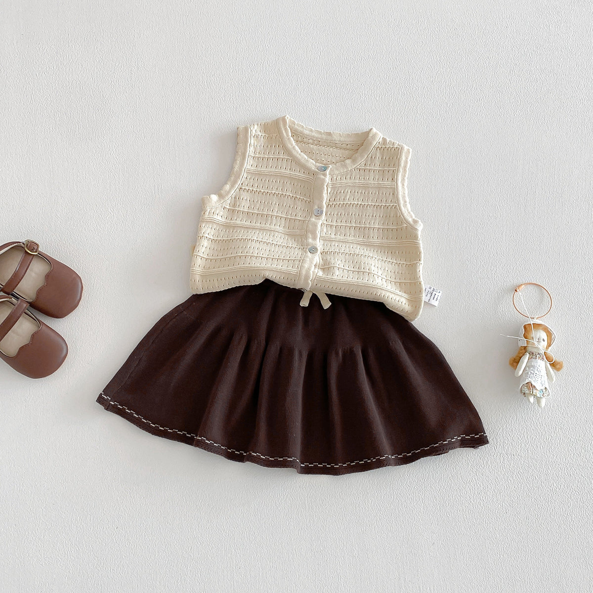 Simple Sleeveless Knitwear Set for Babies, Summer Casual and Versatile Vest and Shorts Two-Piece Set